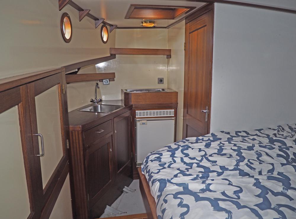 Cabin en avant, H&eacute;bergements